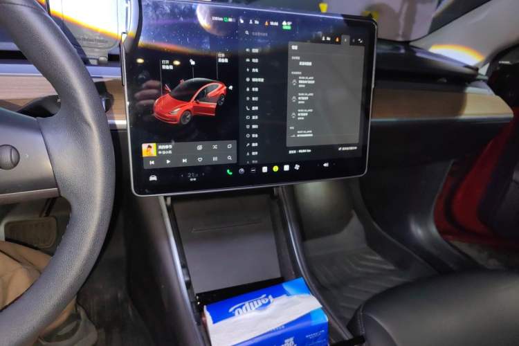 Used Tesla Model 3 2019 Long-Range Rear-Wheel-Drive Version
