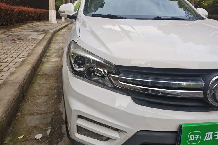 Used Dongfeng Fengon S560 2018 1.8L Manual Luxury 7-Seater Right Front Headlight