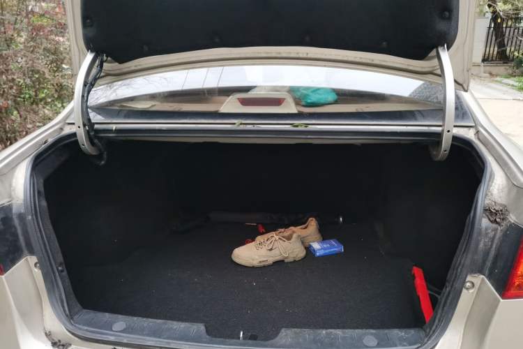 Used Roewe 350 2014 1.5L Automatic Xunda Edition