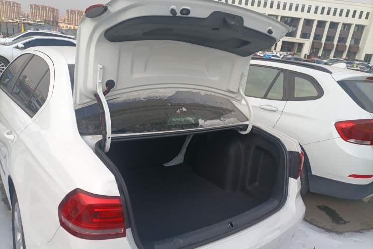 Used Volkswagen Lavida 2019 Lavida Start 1.5L Automatic Trendy Version China VI Standard