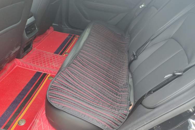 Used Wuling Xingguang 2024 Co-Creation Edition 150 Flagship Model Left Rear Seat