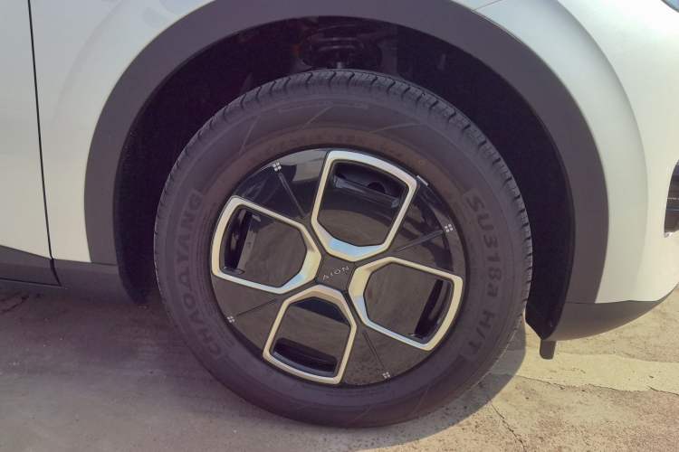 Used AION UT 2025 330 Star Edition