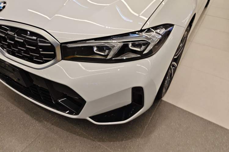 Used BMW 3 Series 2025 325i M Sport Package Left Front Headlight