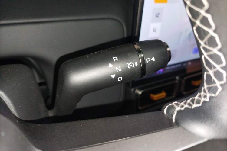 Used iCAR V23 2025 501 Four-Wheel Drive Intelligent Driving Version
