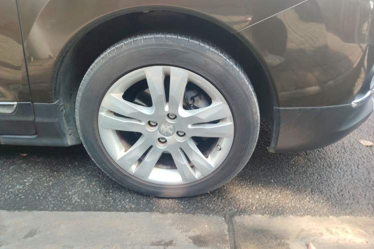 Used Peugeot 3008 2013 2.0L Automatic Trend Edition
