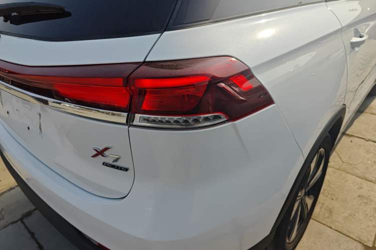 Used CHANGAN X7 PLUS 2024 1.5T Automatic Luxury 7-Seater Right Rear Taillight