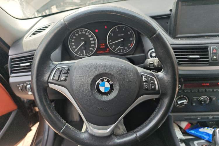 Used BMW X1 2014 sDrive18i Fashion Model