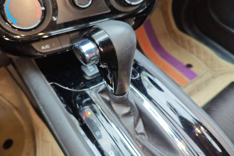 Used Honda Vezel 2022 1.5L CVT Phantom Night Pioneer Edition
