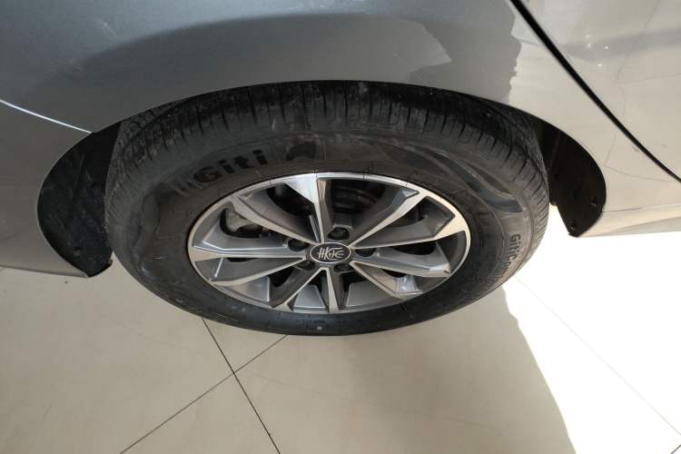 Used BYD Qin PLUS 2024 HONOR Edition DM-i 55KM Leading Model
