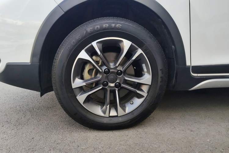 Used Geely Auto Vision X3 2019 Upgraded Model 1.5L Manual Elite Version