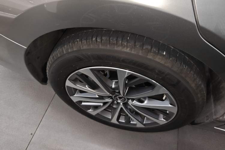 Used Lexus ES 2025 200 Premium Edition