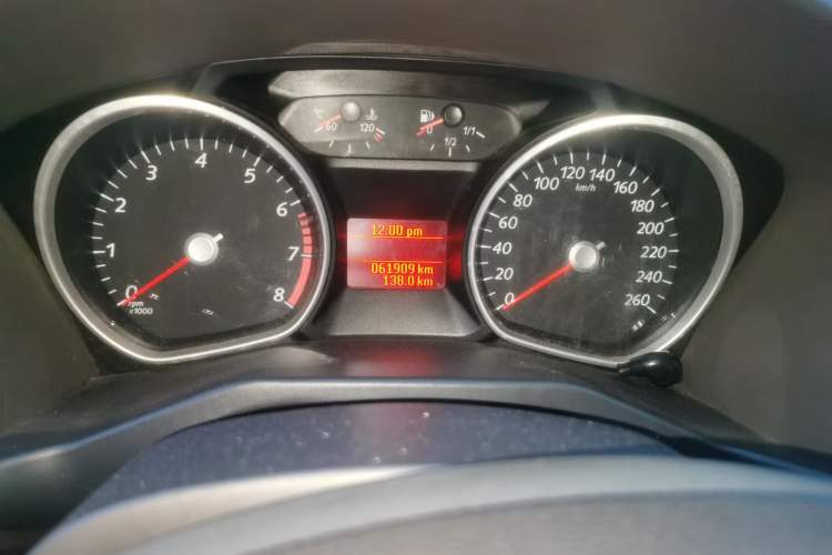 Used Ford Mondeo 2011 2.3L Fashion Edition Odometer Close Up