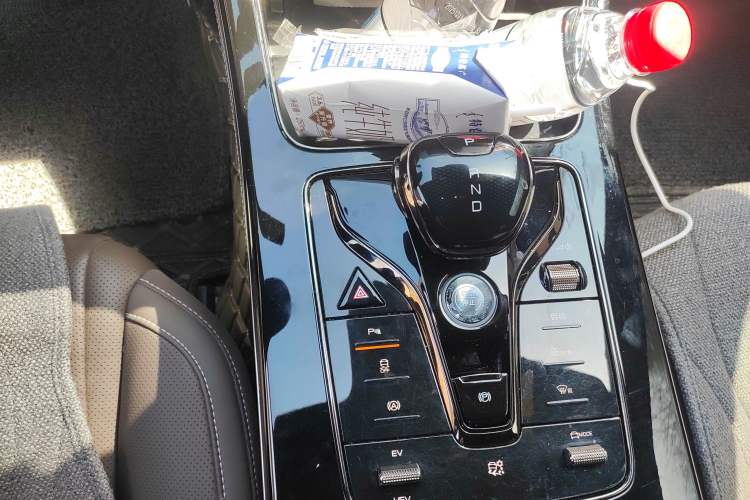 Used BYD Han 2022 DM-i 121KM Prestige Model