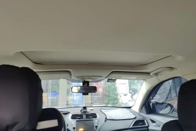 Used Ford Escort 2015 1.5L Automatic Fashion Model