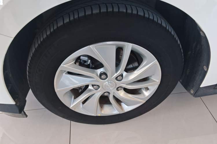 Used Buick Velite 6 2022 Plug-in Hybrid Connected Fashion Model Left Front Wheel Hub