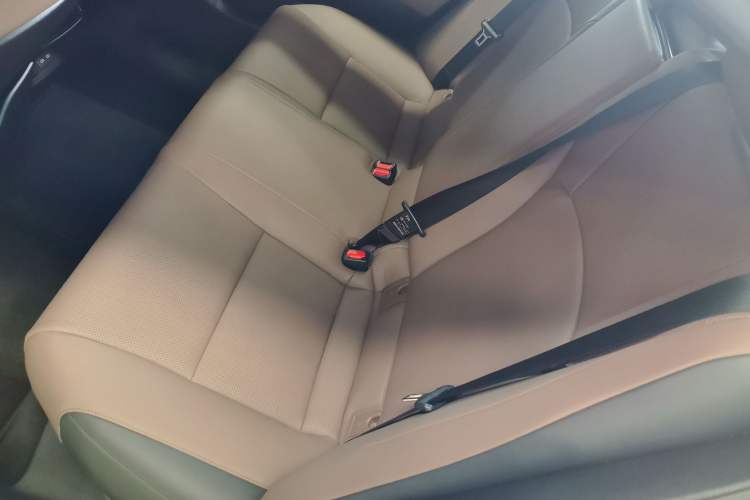 Used Lexus ES 2022 200 Excellence Edition