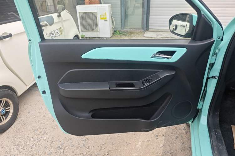 Used Brilliance Xinri i03 2021 318 km 31.45 kWh