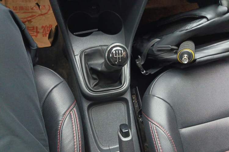 Used Volkswagen Polo 2016 1.4L Manual Fashion Model