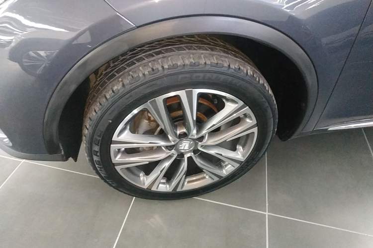 Used BYD Tang 2019 2.0T Automatic SmartConnect Luxury 7-Seater China VI Standard
