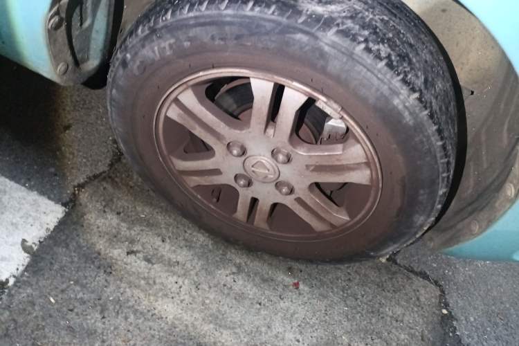 Used JMEV E200L 2020 E200L Standard Model (302 KM)