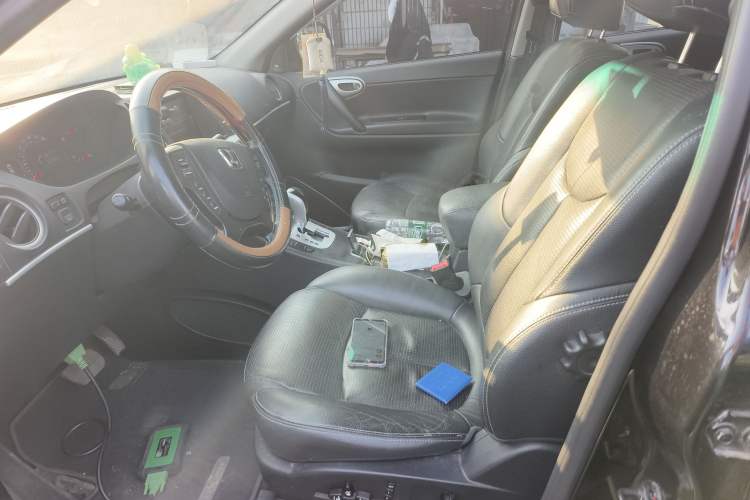 Used Luxgen Great 7 SUV 2012 Limited-Edition Sharp Model 2.2T Two-Wheel Drive Smart Version