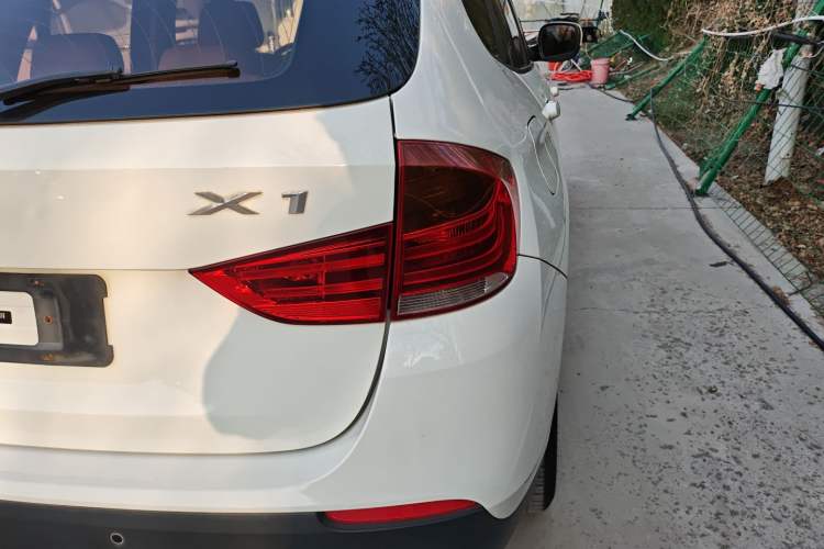 Used BMW X1 2012 sDrive18i Luxury Edition Exterior 3