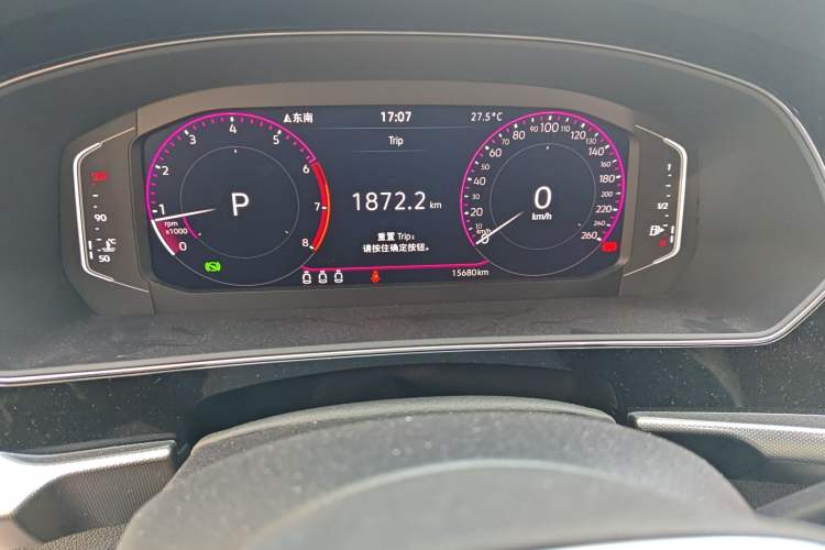 Used Volkswagen Passat 2022 330TSI Luxury Edition Odometer Close Up