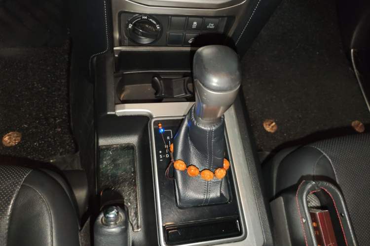 Used Toyota Prado 2018 3.5L Automatic TX-L NAVI Gear Lever