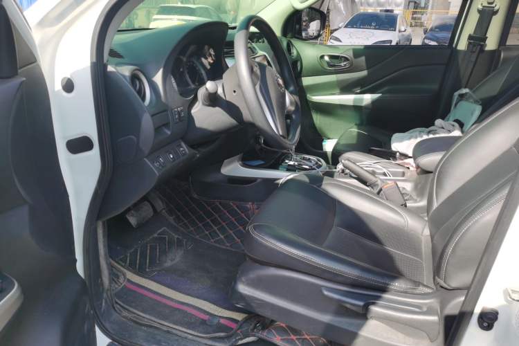 Used Nissan Terra 2020 2.5L XL Upper 4WD Automatic Four-Wheel Drive Luxury Edition
