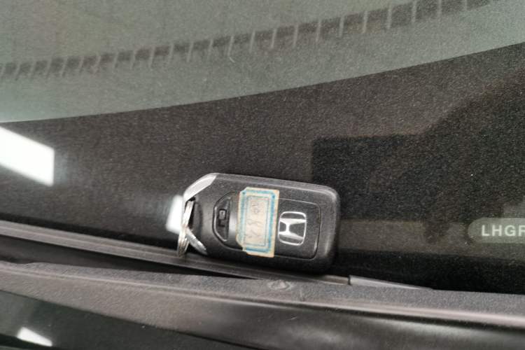 Used Honda Vezel 2016 1.8L CVT Front-Wheel Drive Pioneer Edition