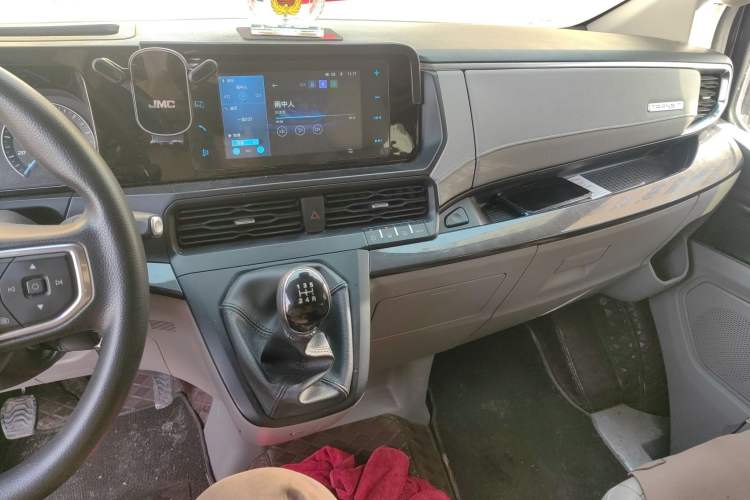 Used Ford Transit 2023 2.0T Diesel Manual Commercial & Travel Version Mid-axle Medium Roof 7/8/9-Seater
