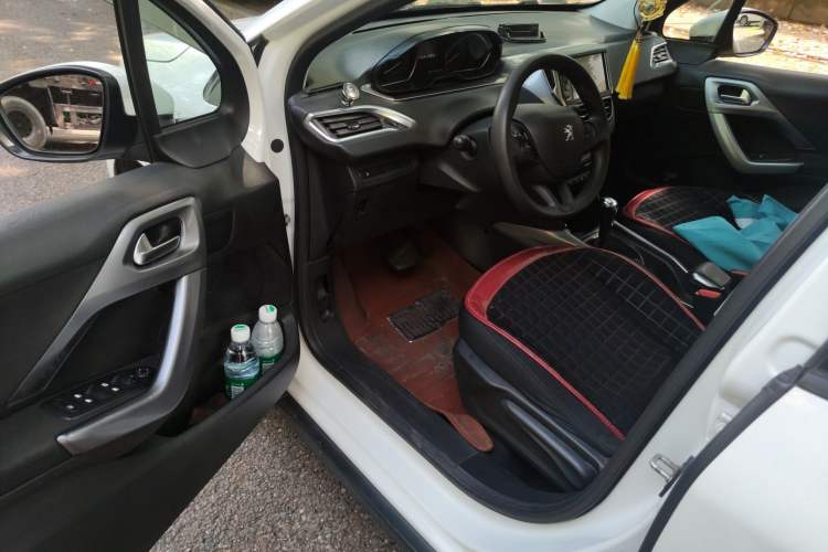 Used Peugeot 2008 2014 1.6L Automatic Fashion Edition Driver Seat