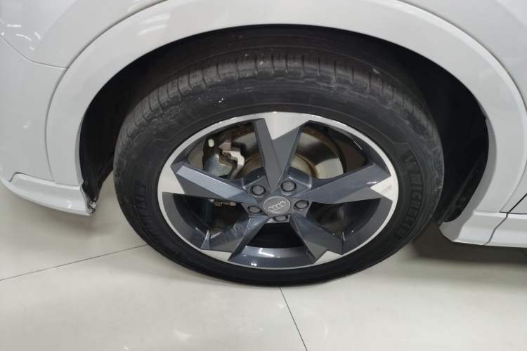 Used Audi Q3 2020 35 TFSI Fashion Dynamic Model