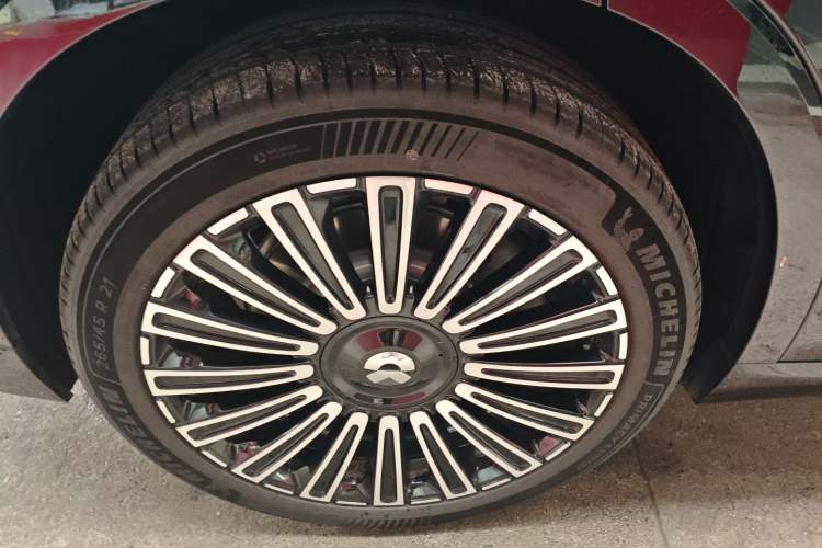 Used Nio ES8 2026 Model 6-seat Executive Luxury Edition Right Rear Wheel Hub