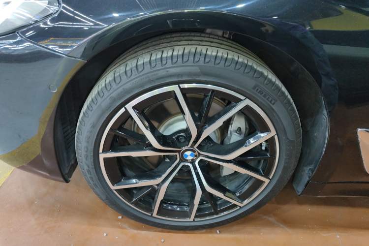 Used BMW 5 Series 2022 Second Facelift 530Li Luxury Version M Sport Package