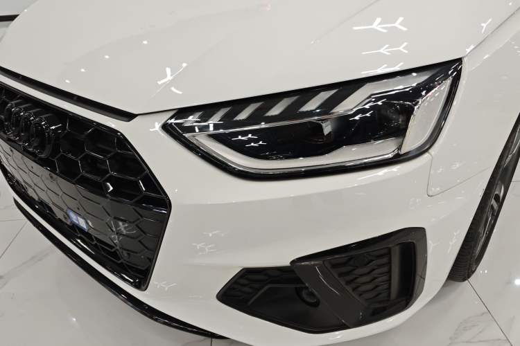 Used Audi A4L 2022 40 TFSI Luxury Dynamic Model