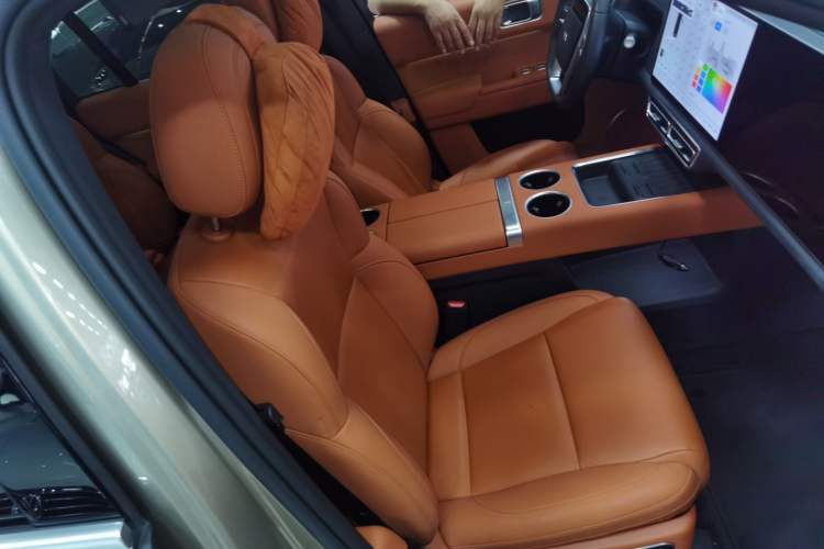 Used Li Auto L8 2024 Ultra Model
