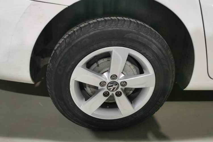 Used Volkswagen Santana 2015 1.6L Manual Fashion Edition