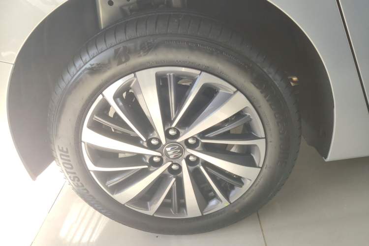 Used Buick GL8 2026 Model Lu Zun Smart Enjoyment Edition