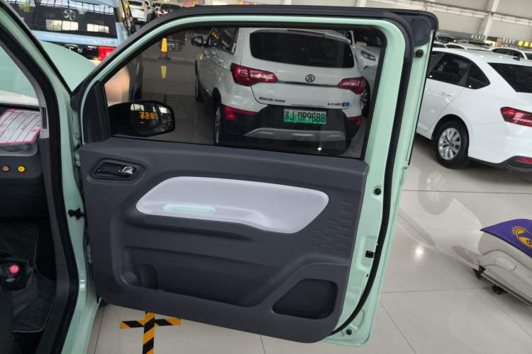 Used Wuling Hongguang MINIEV 2021 Macaron Premium Model – Lithium Iron Phosphate