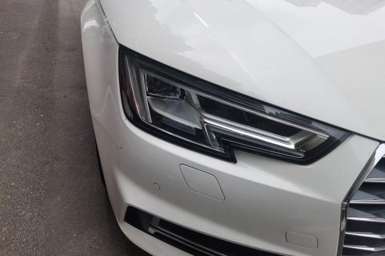 Used Audi A4L 2018 30th Anniversary Edition 40 TFSI Fashion Model