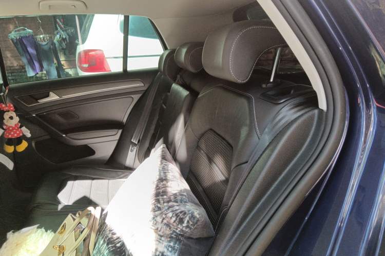 Used Volkswagen Golf New Energy 2018 e-Golf Left Rear Seat