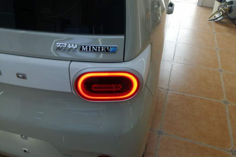 Used Wuling Hongguang MINIEV 2024 3rd Generation 215km Youth Edition
