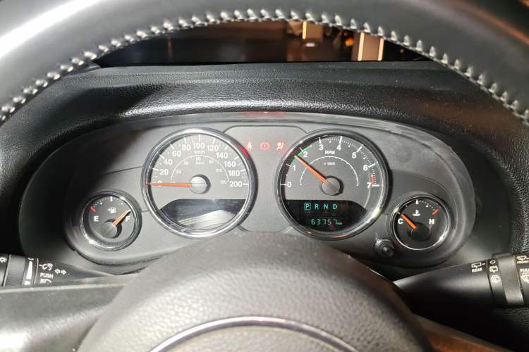 Used Jeep Wrangler 2014 3.0L Sahara Four-Door Edition
