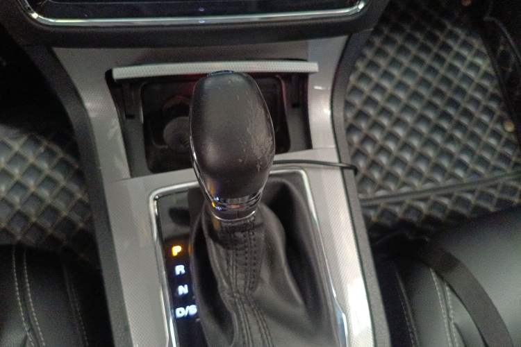 Used Roewe RX5 2020 20T Automatic 4G Connect Superior Flagship Edition
