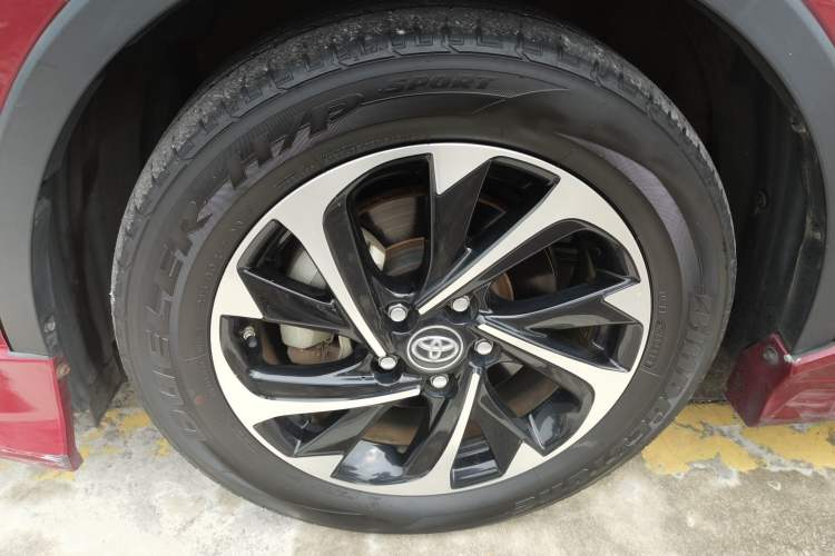 Used Toyota IZOA 2018 2.0L Yichi Version China VI Standard