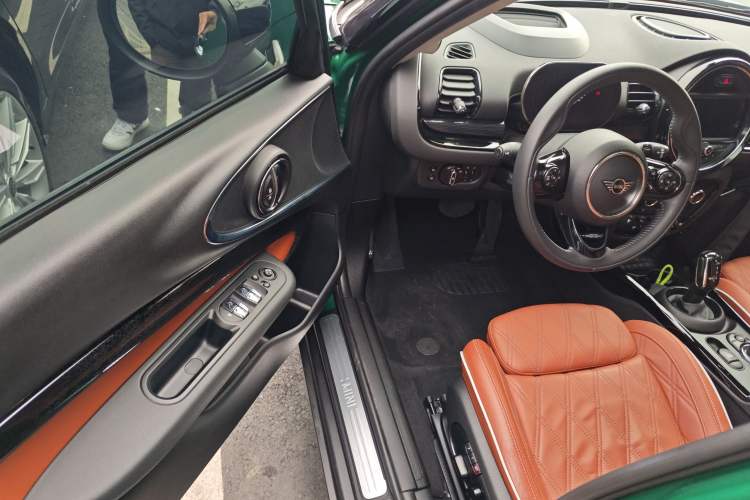 Used MINI Clubman 2021 1.5T COOPER Connoisseur Driver Seat