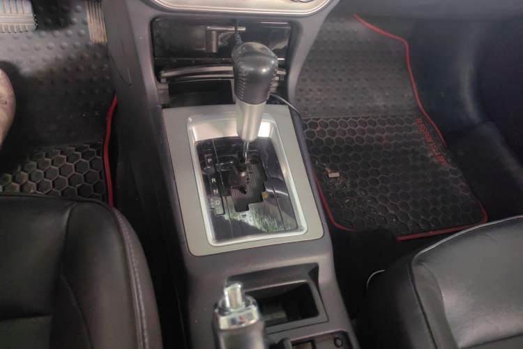 Used Mitsubishi Lancer EX 2015 1.8L CVT ZhiShang Edition China IV Standard