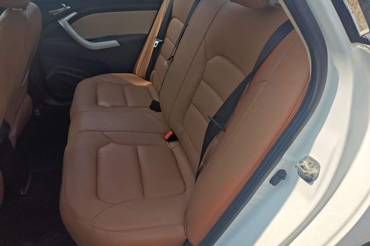 Used CHANGAN Alsvin V7 2016 1.6L Manual LeShang Model China V Standard
