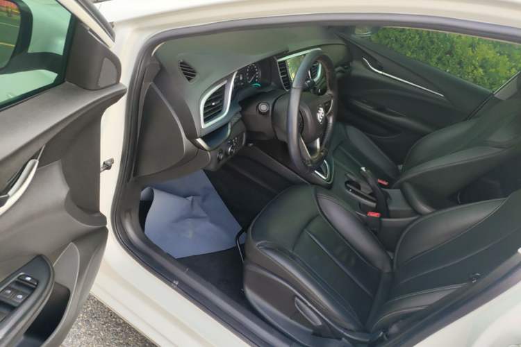 Used Buick GT 2018 18T Automatic Elite Model
